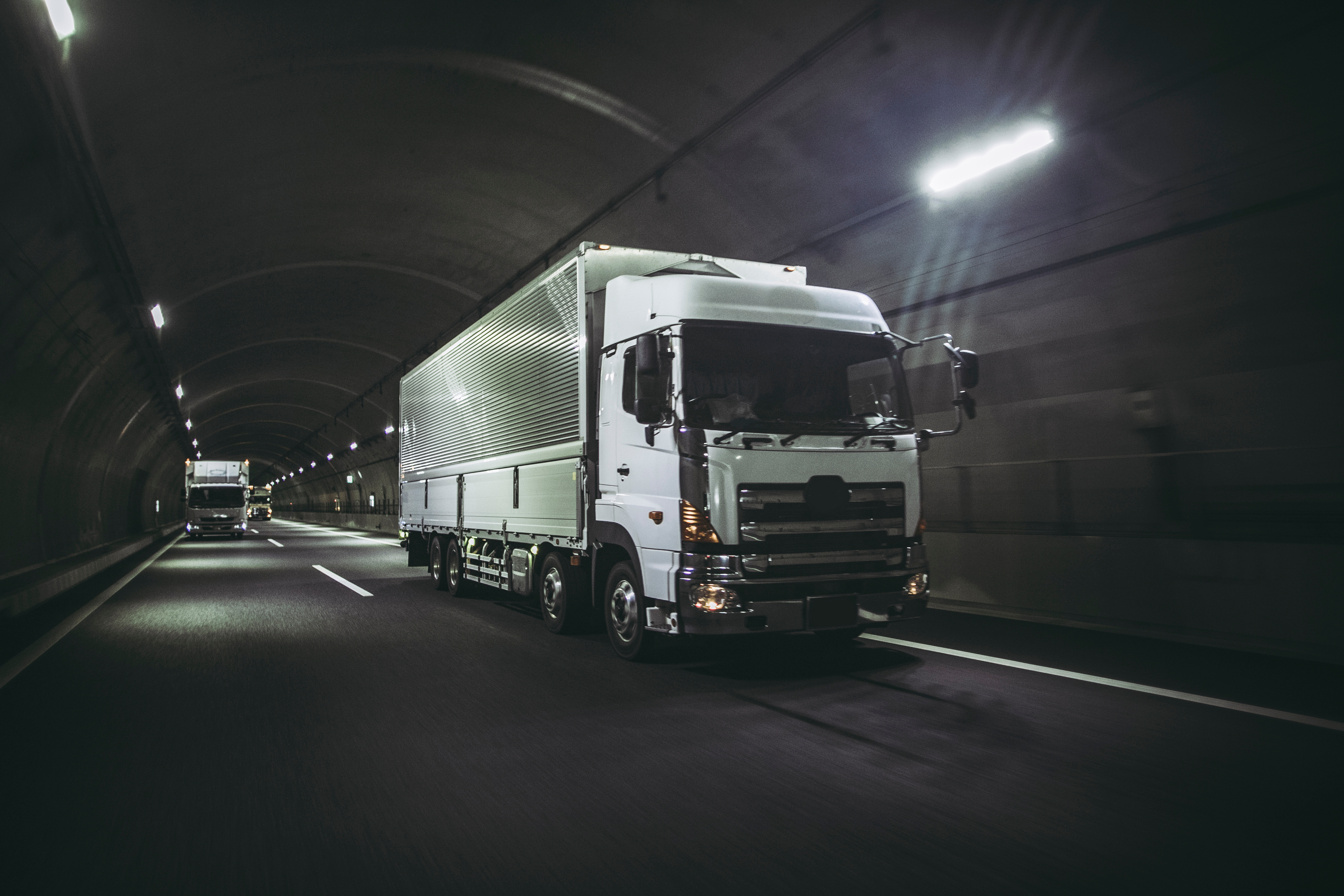 森山運送トラック